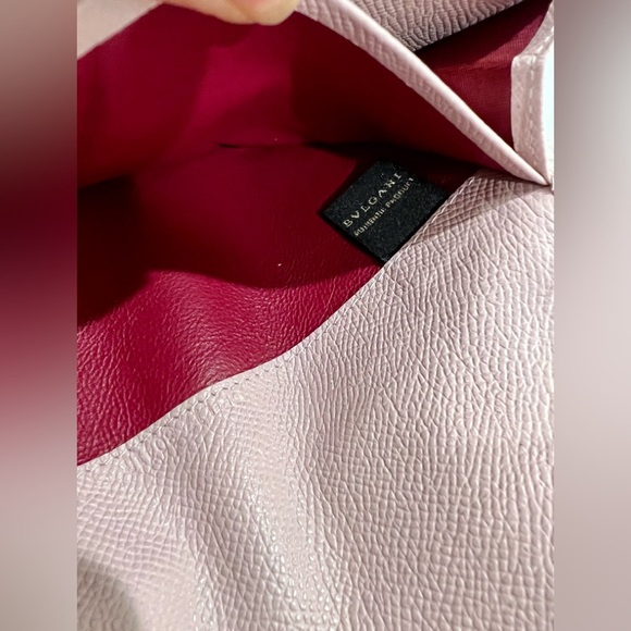 BVLGARI BULGARI Long Wallet in Blush Pink w/Silver Magnetic Closure - Picture 7 of 8